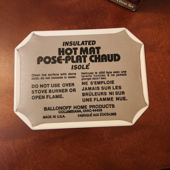 3 Pc Anchor Hocking Holiday Sugar & Creamer Set Poinsettia and Ribbon Design - Picture 8 of 10